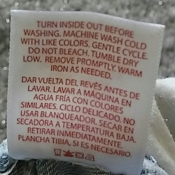 No boundaries Distress Denim Shorts - Picture 5 of 8